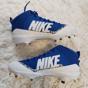 SALE: Nike Force Air Trout 4 Pro Sneakers